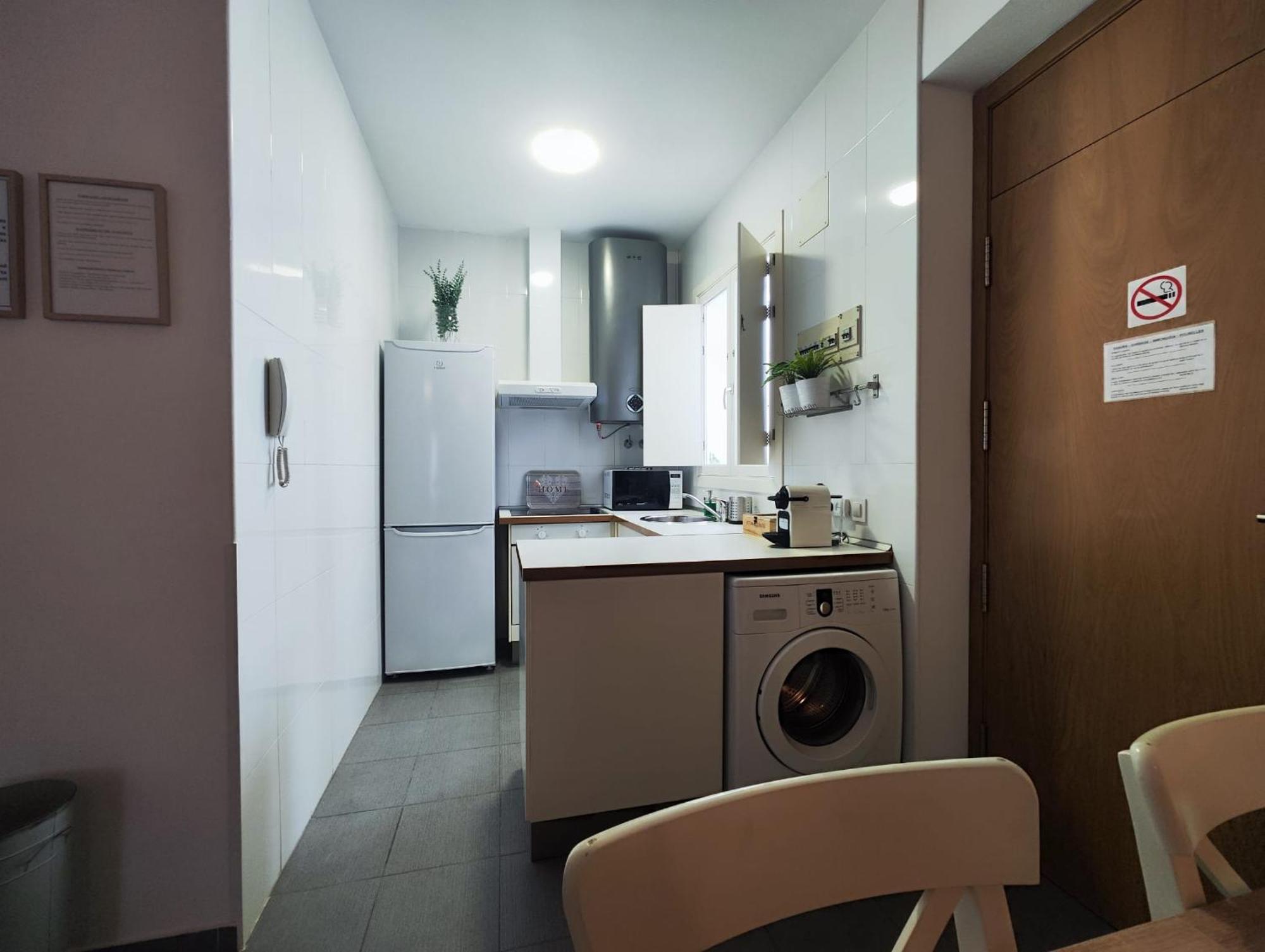 Suite Del Mercado Little Apartments Кадис Экстерьер фото
